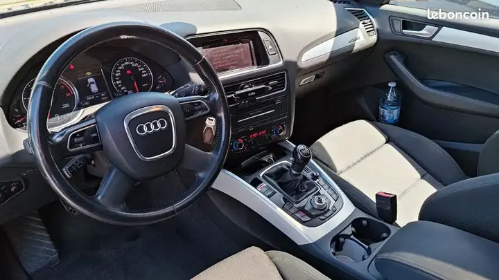 Audi Q5 2009 photo 3