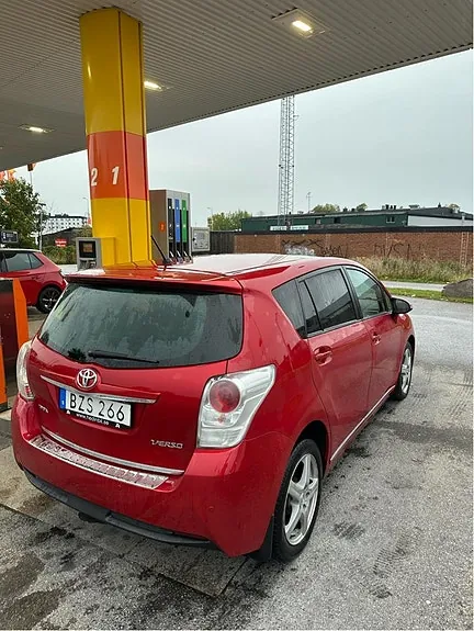Toyota Verso 2014 photo 2