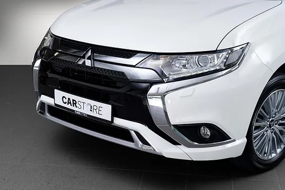 Mitsubishi Outlander 2020 photo 2