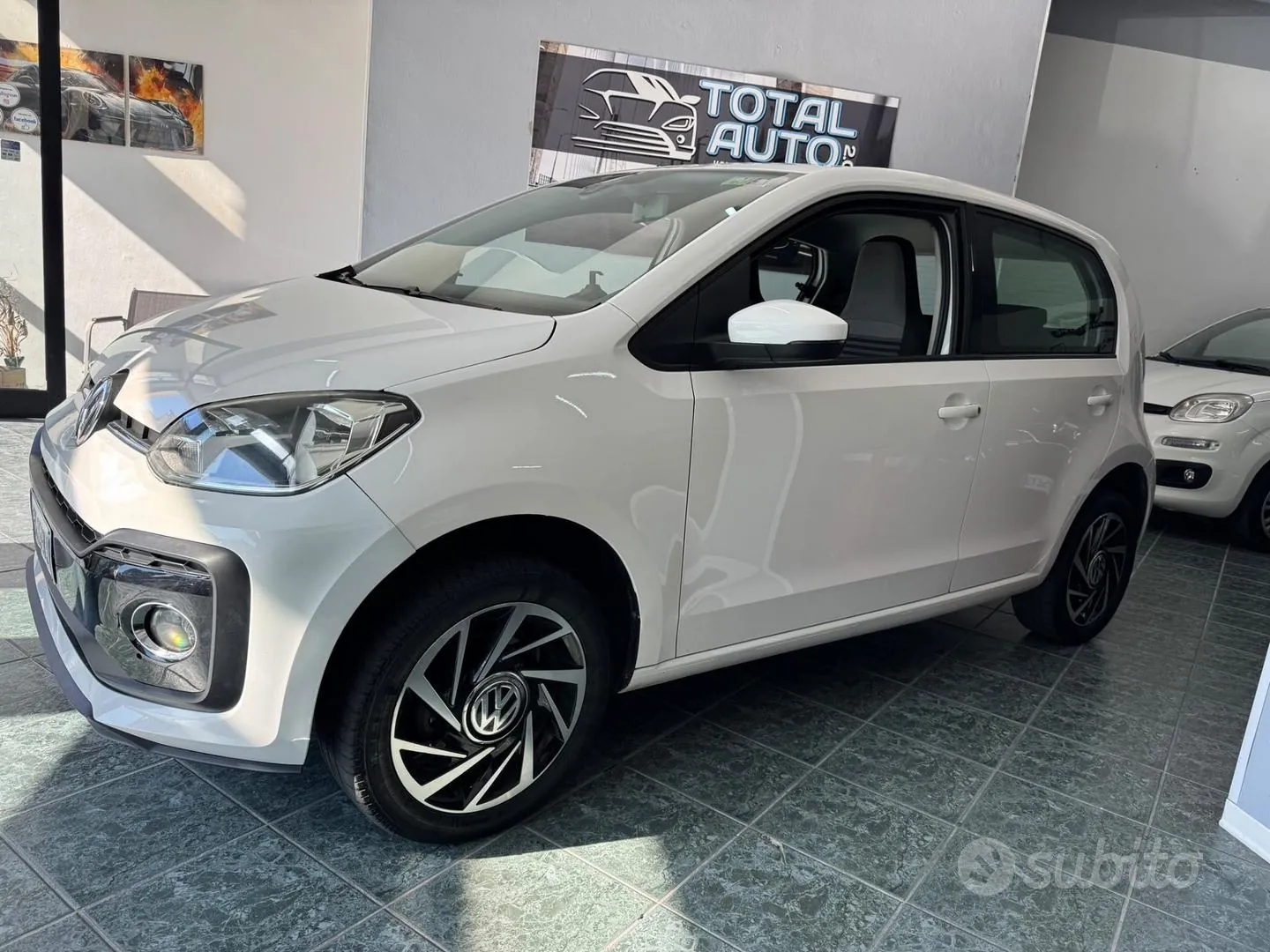 Volkswagen Up
