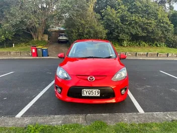 Mazda 2 2009 photo 3