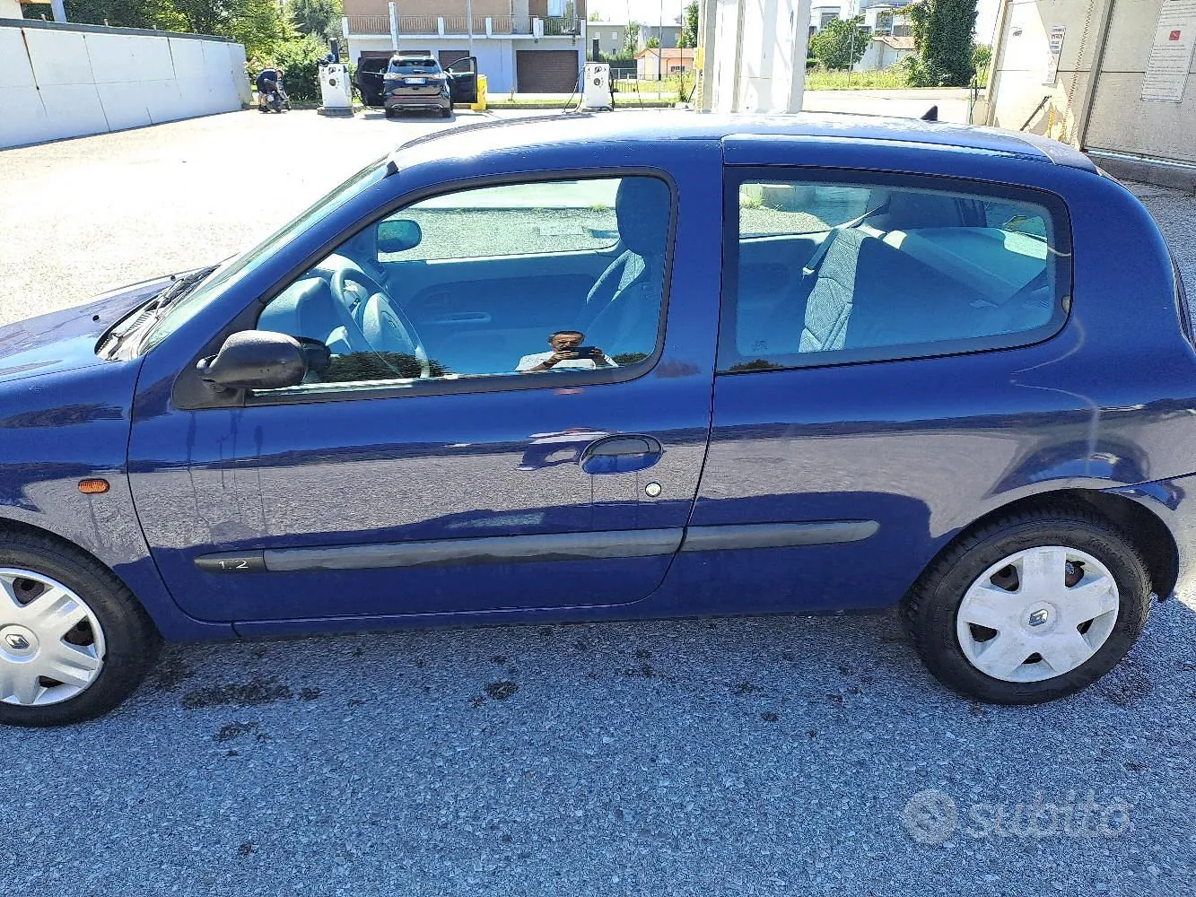 Renault Clio 2002 photo 2