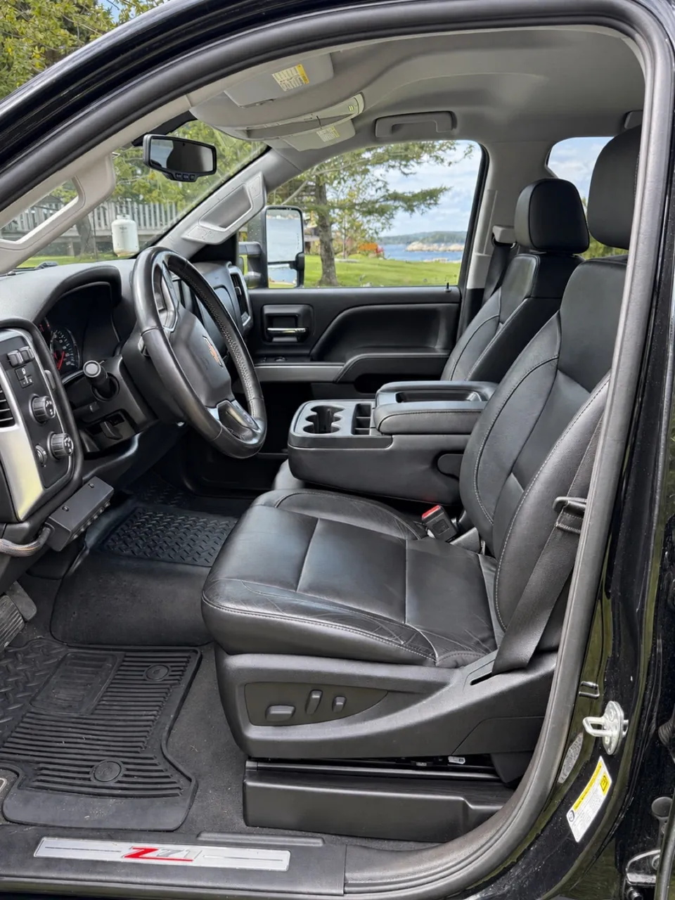 Chevrolet Silverado 3500Hd 2019 photo 4