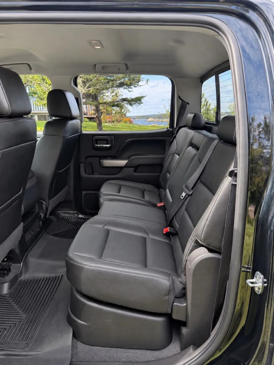 Chevrolet Silverado 3500Hd 2019 photo 2