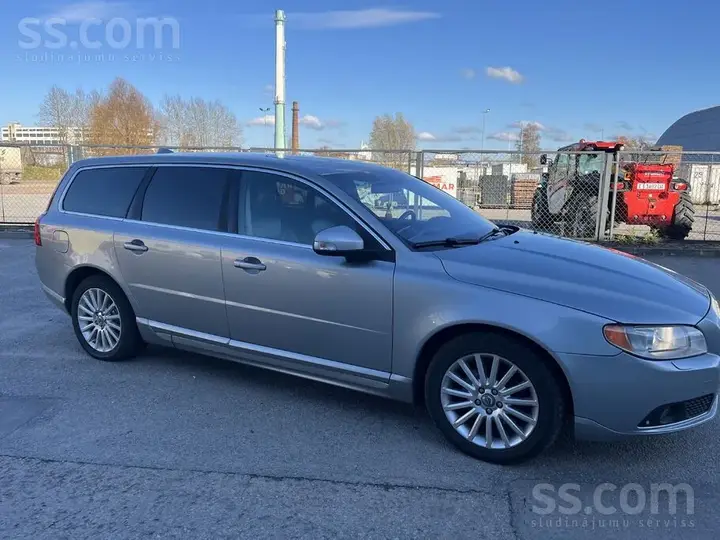 Volvo V70 2007 photo 4