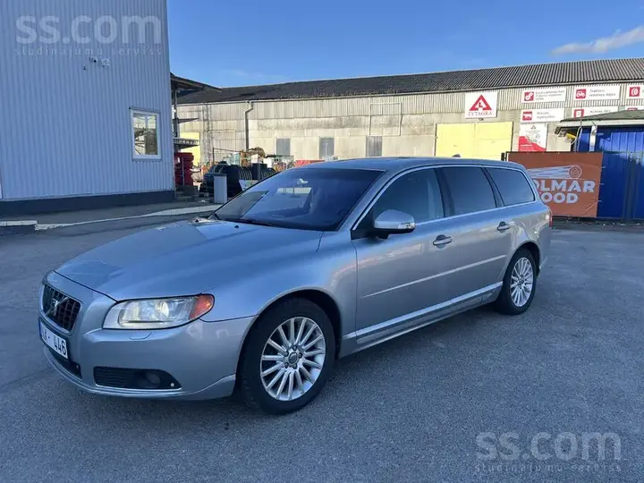 Volvo V70 2007 photo 2