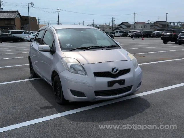 Toyota Vitz F