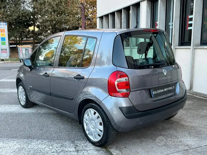 Renault Modus 2008 photo 3