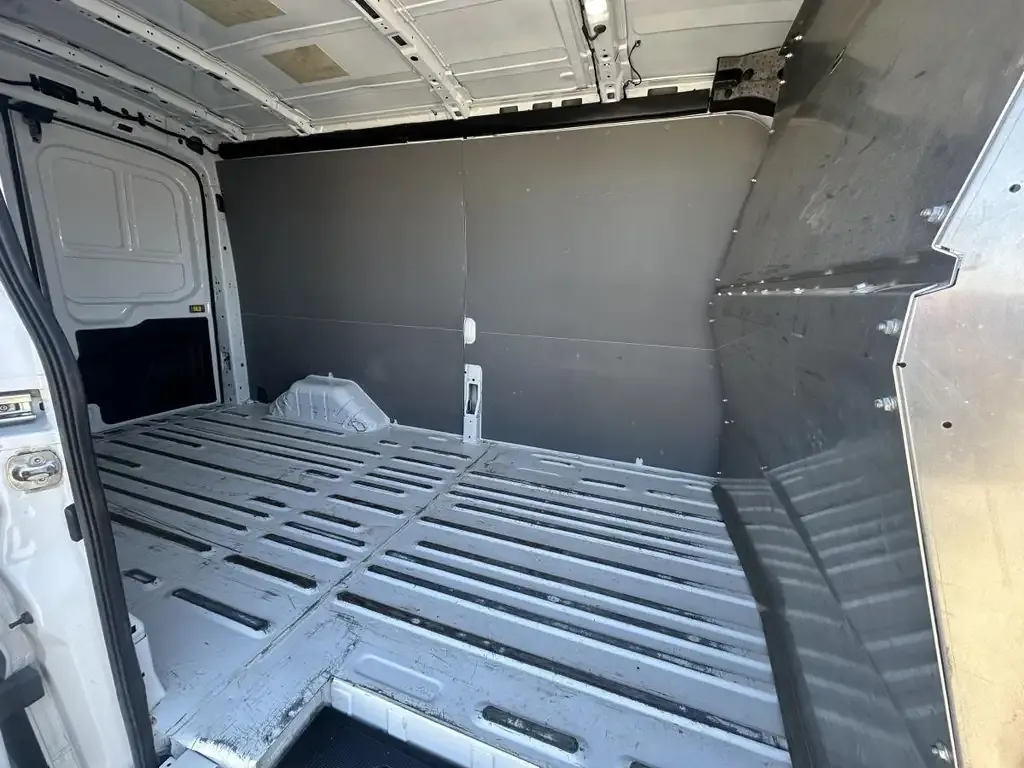 Ford Transit Cargo Van 2022 photo 3
