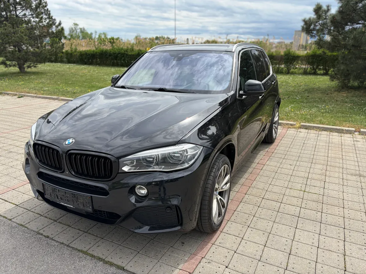 BMW X5 2017 photo 2