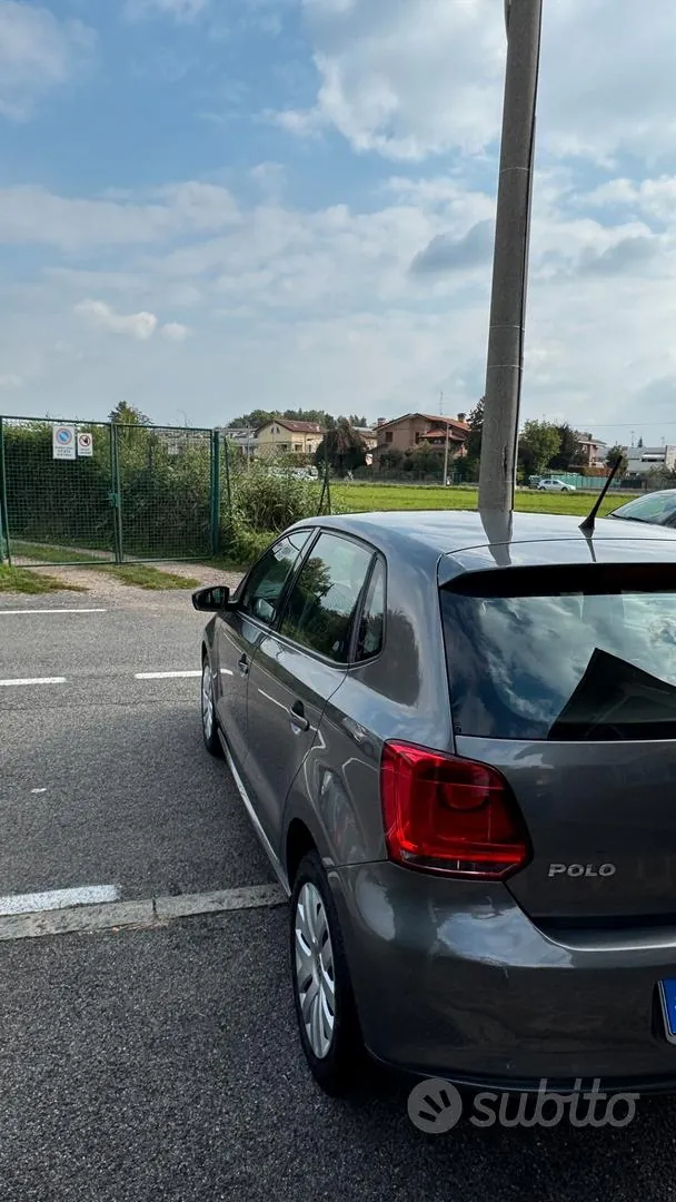 Volkswagen Polo 2012 photo 3