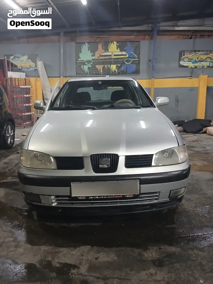 Seat Ibiza 2002 photo 2