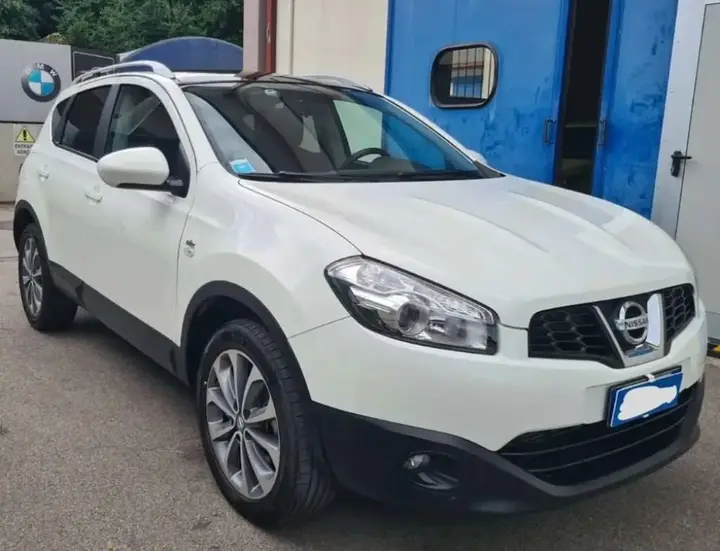 Nissan Qashqai 2010 photo 2