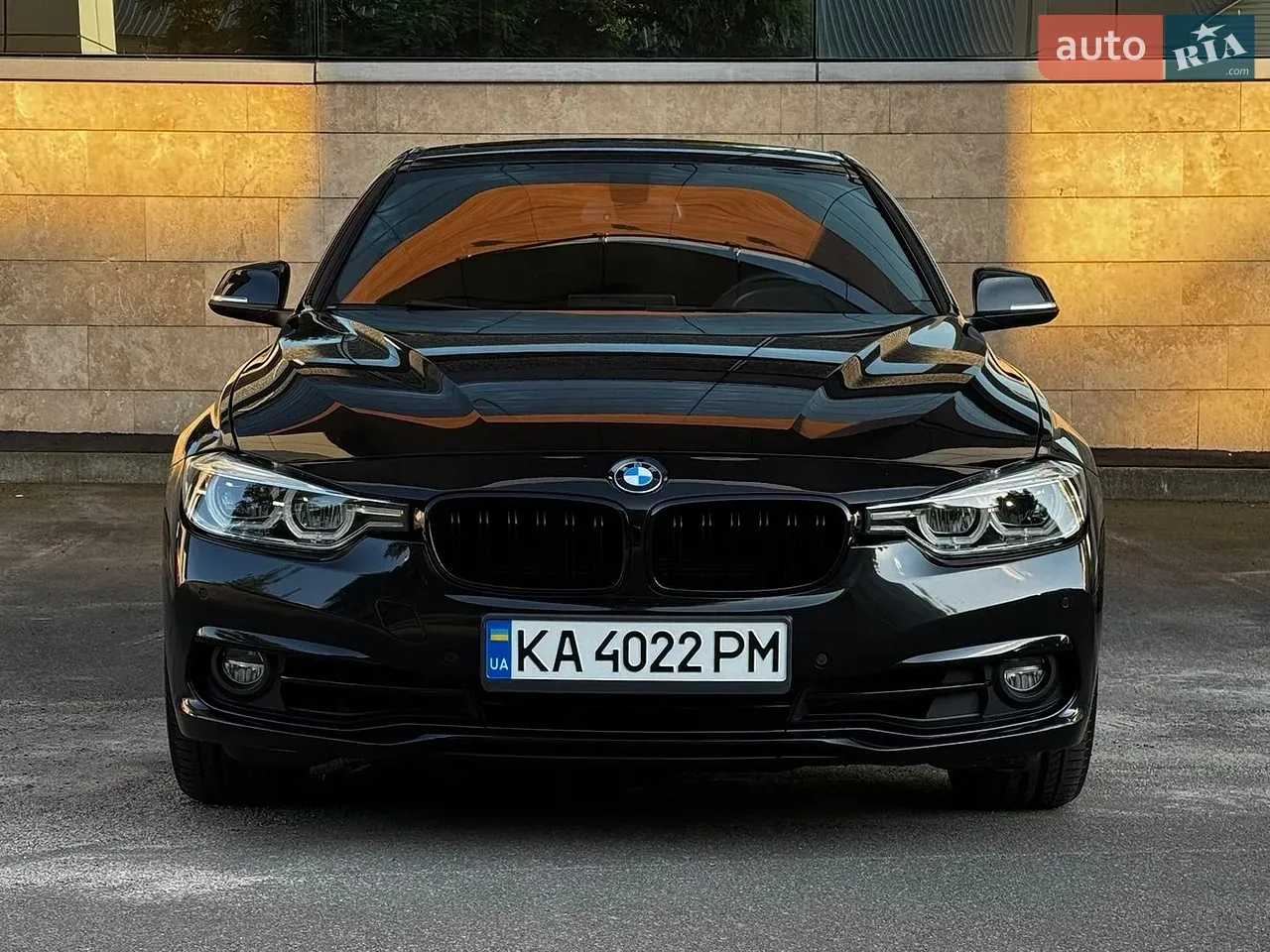 BMW 3 Series 2016 photo 2