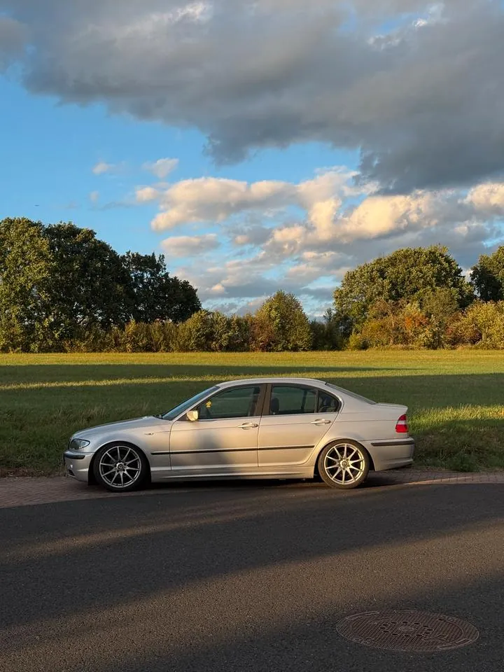 BMW 320I