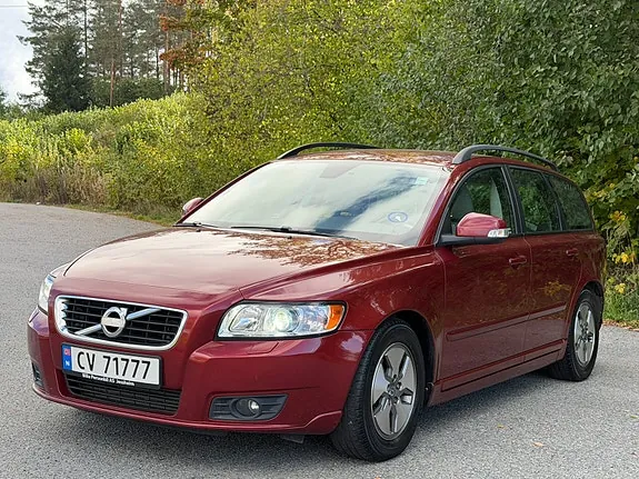 Volvo V50 2011 photo 3
