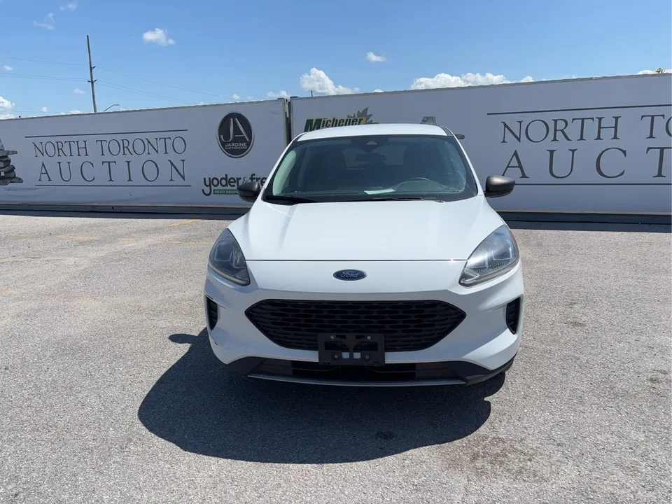 Ford Escape 2022 photo 2