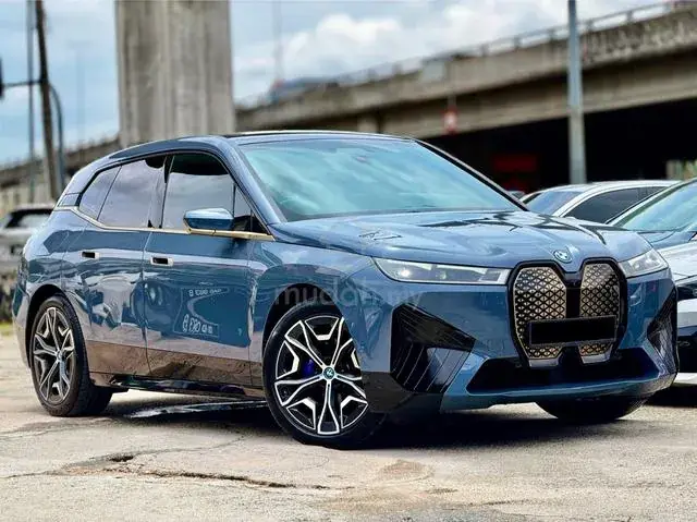 BMW Ix