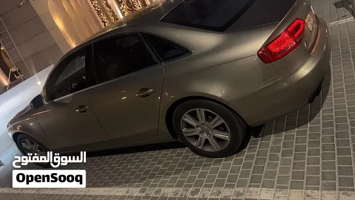 Audi A4 2010 photo 3