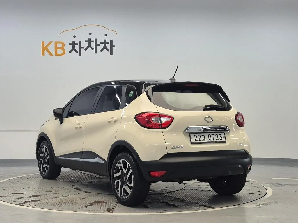 Renault Korea Qm3 2016 photo 2