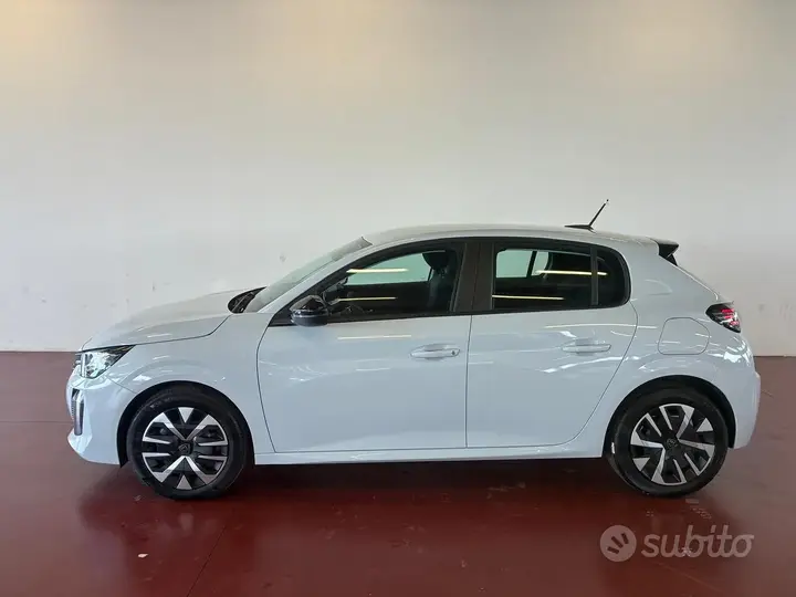Peugeot 208 2026 photo 3