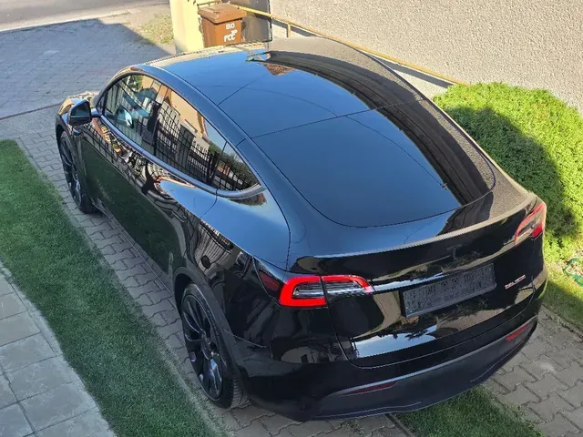Tesla Model Y 2024 photo 4