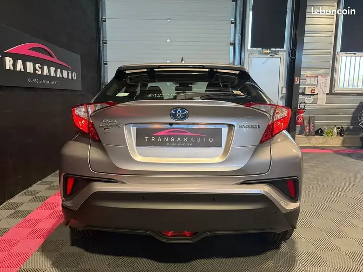 Toyota C-Hr 2017 photo 5