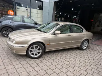 Jaguar X-Type