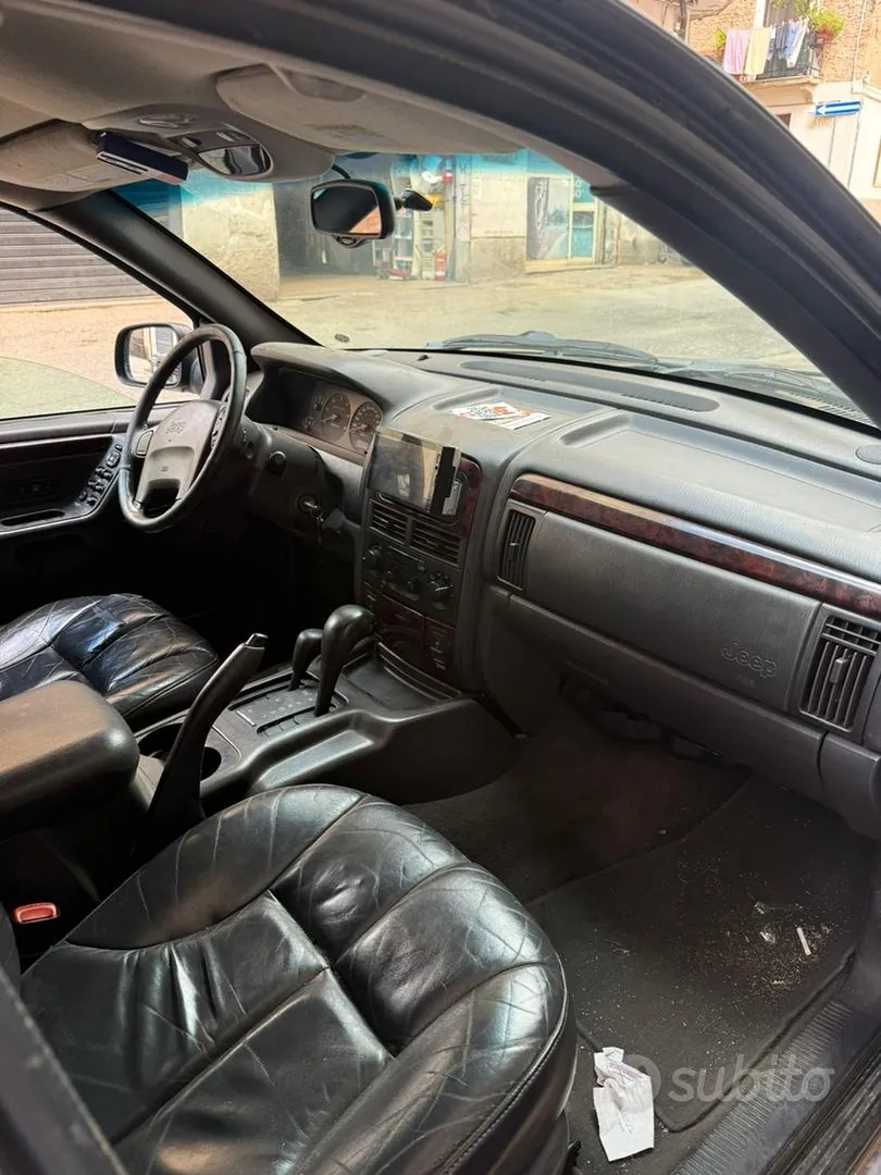 Jeep Grand Cherokee 2000 photo 4