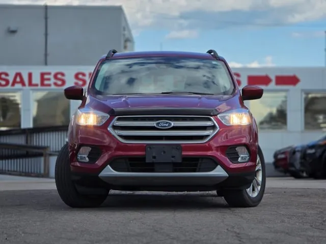 Ford Escape 2018 photo 2