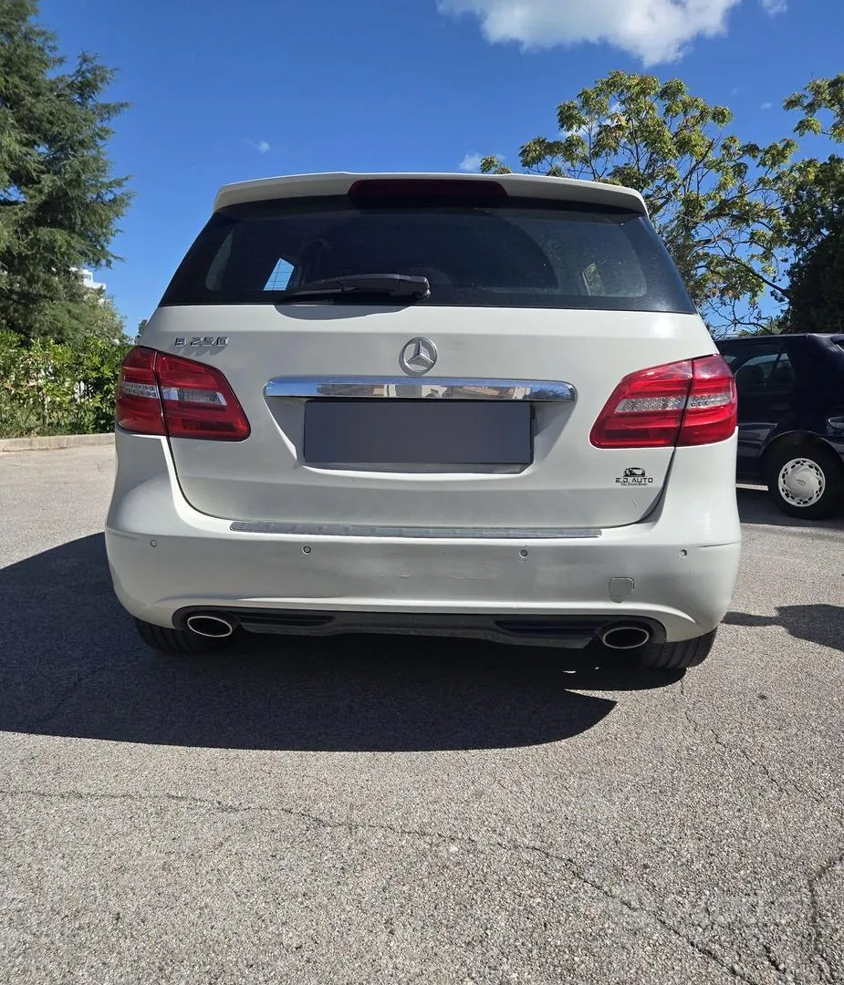 Mercedes-Benz C-Class 2014 photo 5