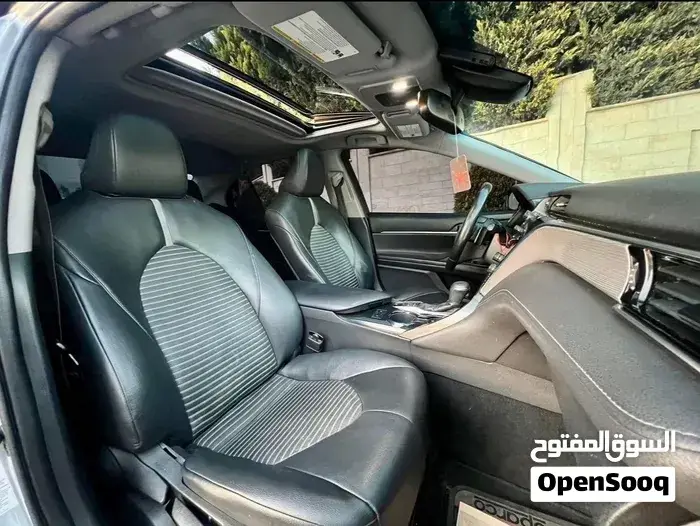 Toyota Camry 2018 photo 3