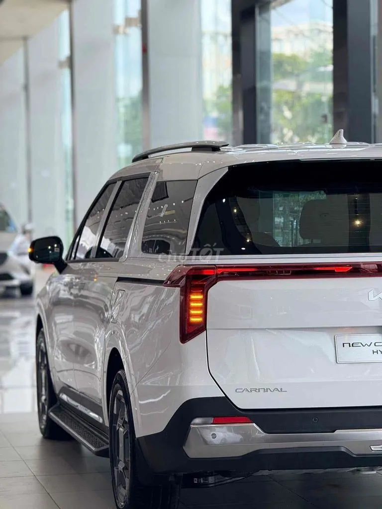 Kia Carnival 2026 photo 2