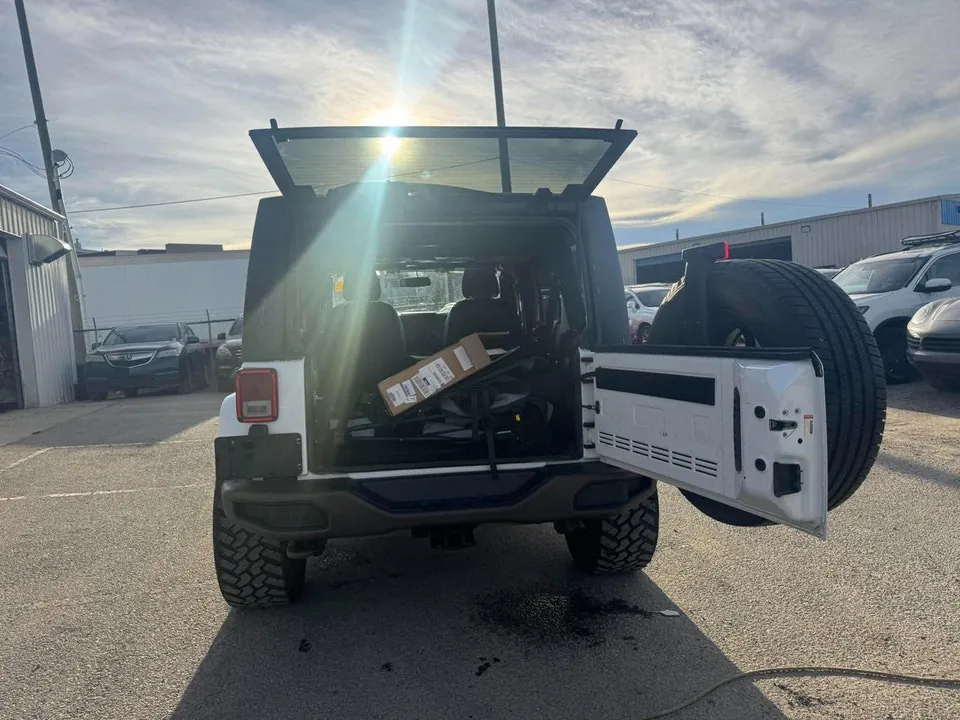 Jeep Wrangler Unlimited 2017 photo 4