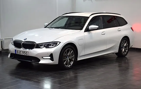 BMW 330E 2021 photo 3