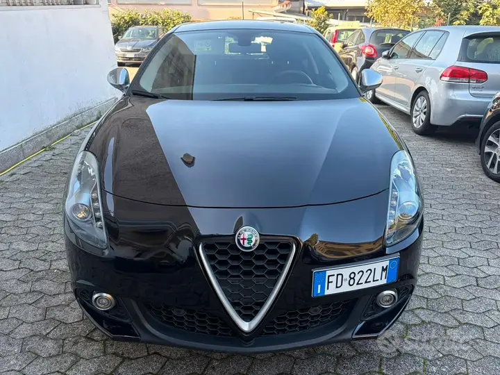 Alfa Romeo Giulietta 2016 photo 4