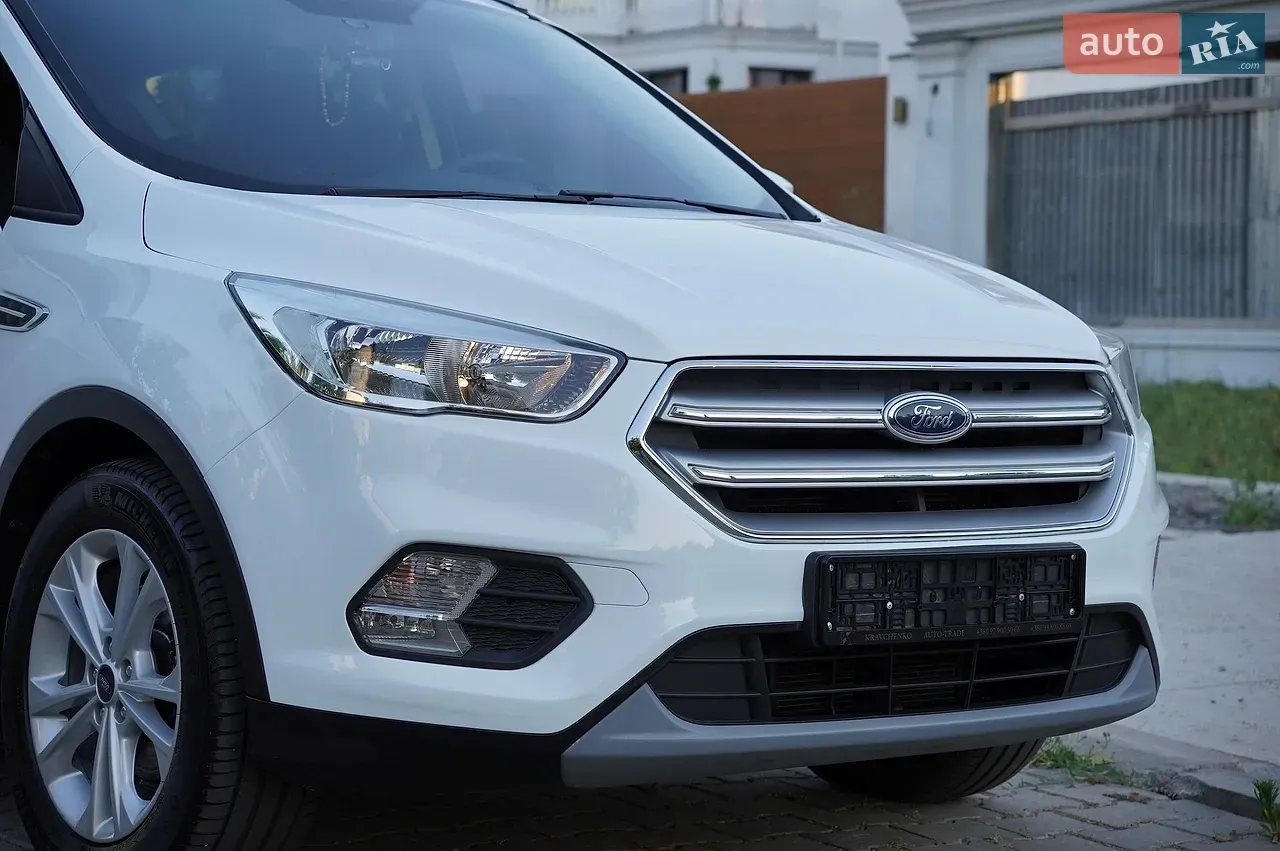 Ford Kuga 2018 photo 2