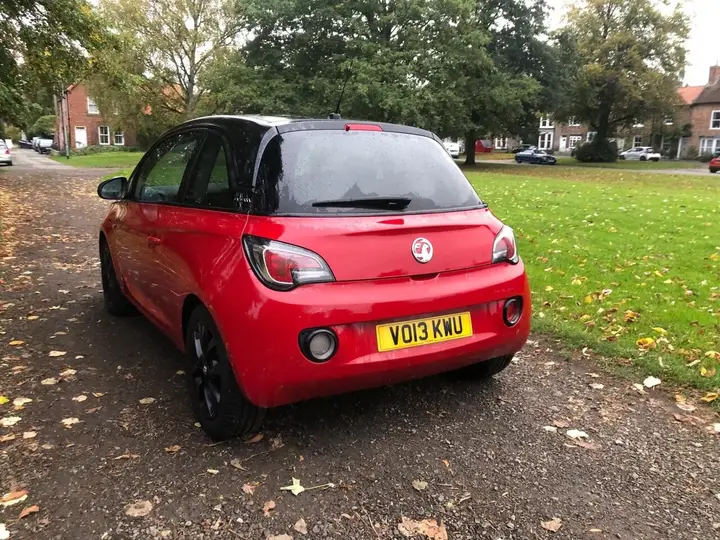 Vauxhall Adam 2013 photo 5