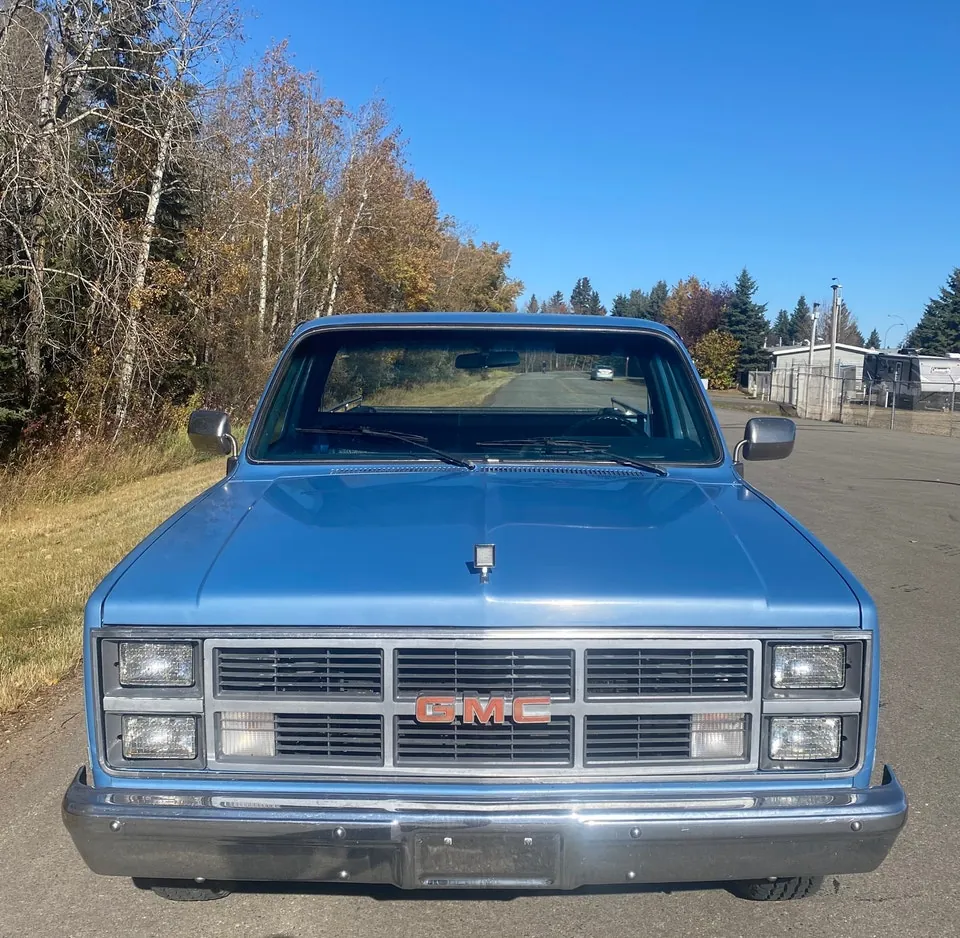 GMC Sierra 1500 1984 photo 3