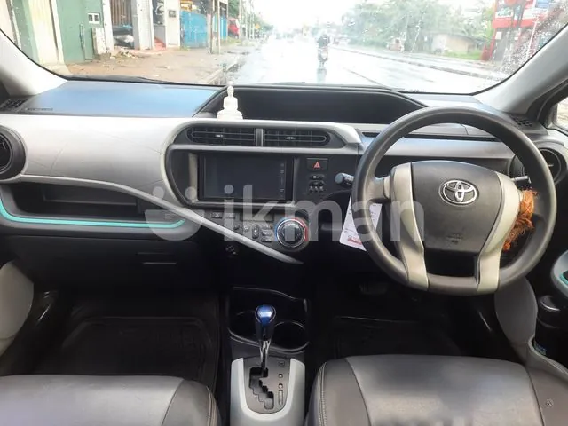 Toyota Aqua 2015 photo 3