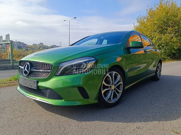 Mercedes-Benz A 180 2016 photo 2