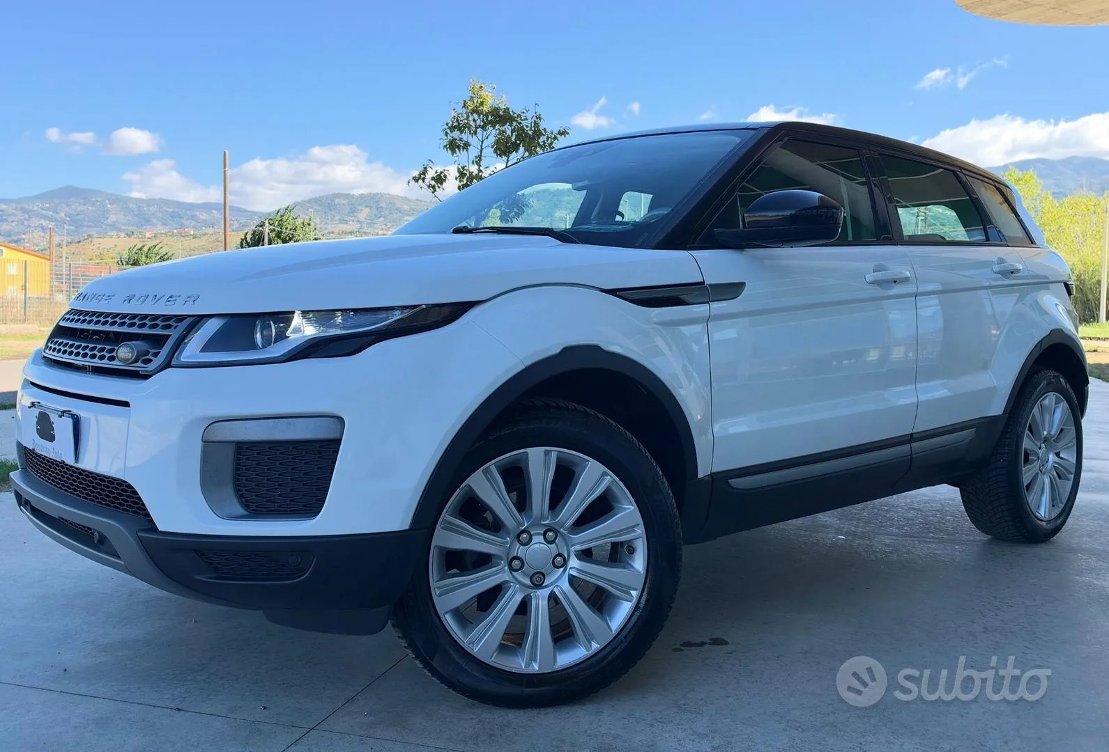 Land Rover Range Rover Evoque 2017 photo 3