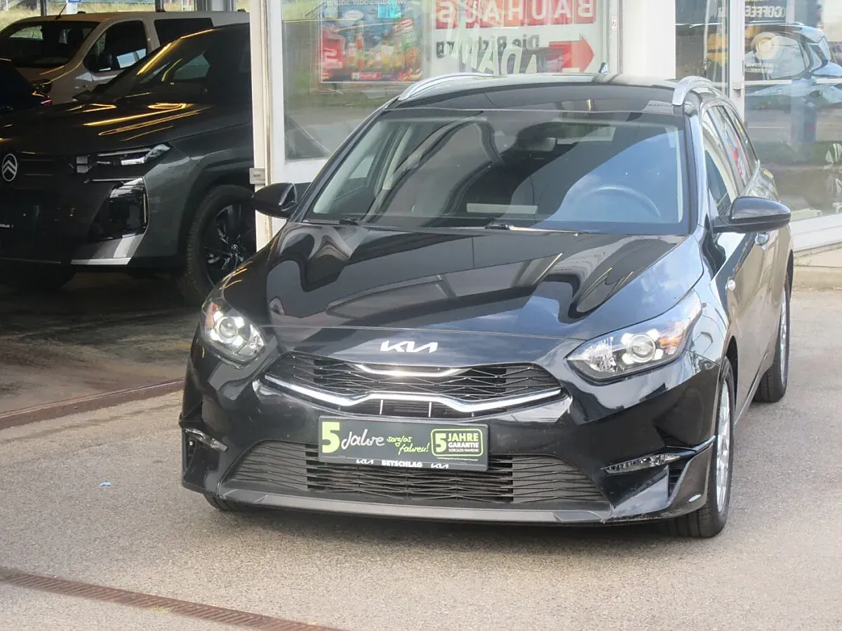 Kia Ceed 2023 photo 2