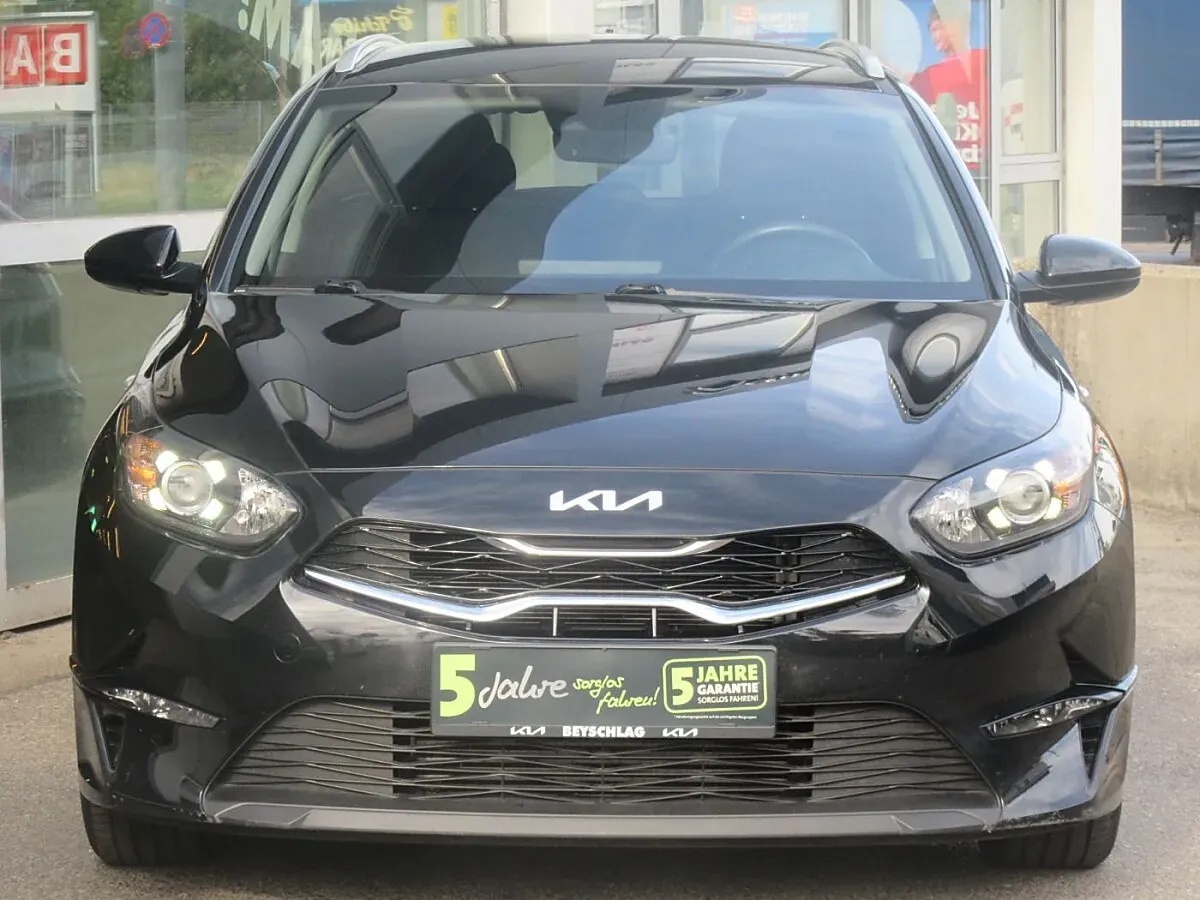 Kia Ceed 2023 photo 3