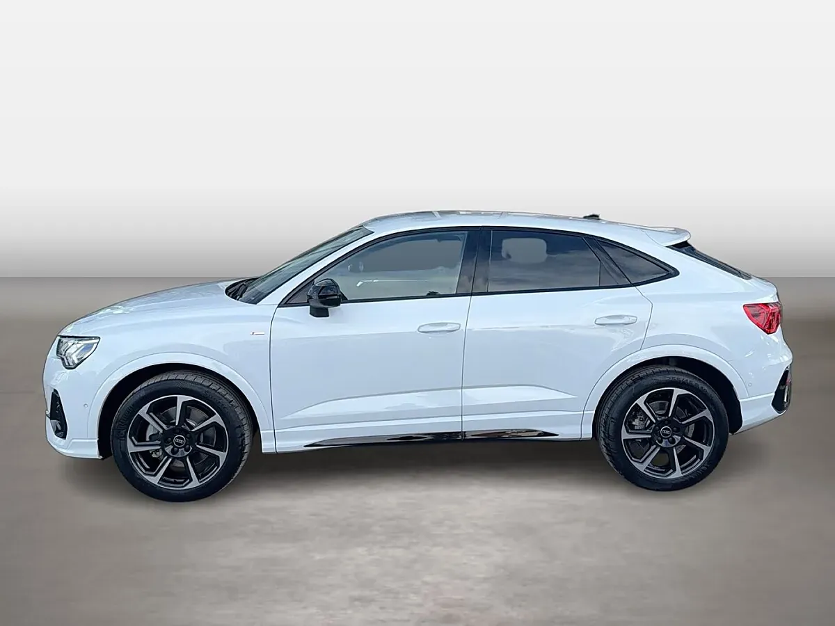 Audi Q3 2026 photo 2