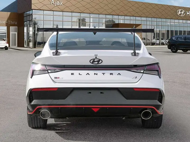 Hyundai Elantra 2026 photo 5