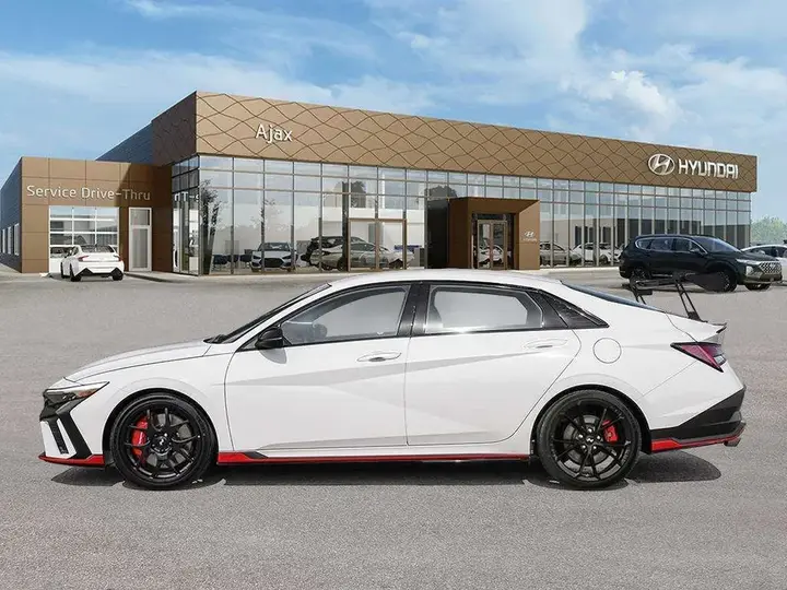 Hyundai Elantra 2026 photo 3