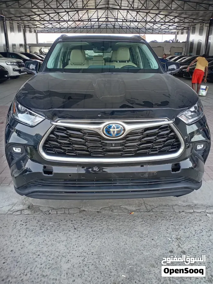 Toyota Highlander 2024 photo 3