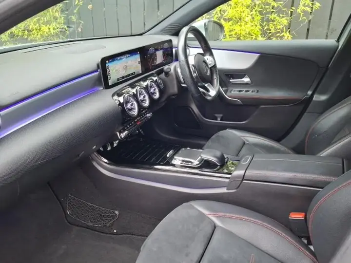 Mercedes-Benz A-Class 2018 photo 5