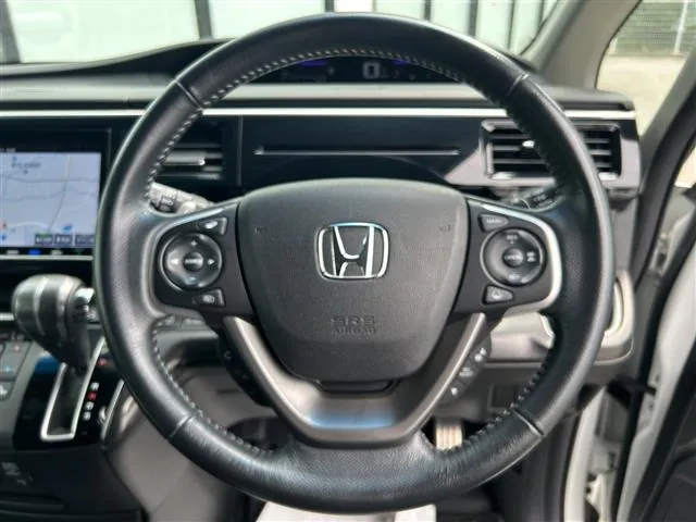 Honda Stepwgn Sparda 2018 photo 2